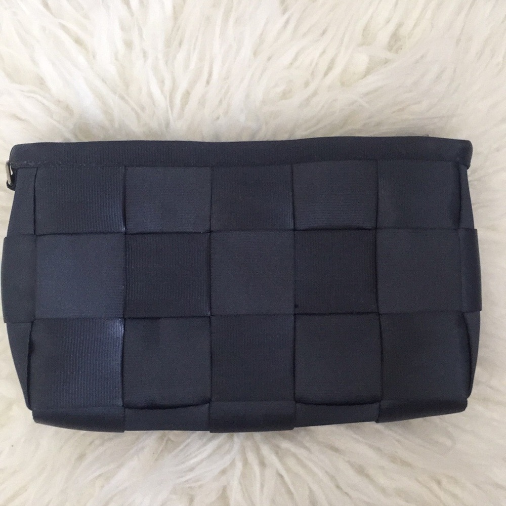 Harvey’s Seatbelt Bag